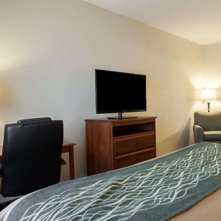 Comfort Inn & Suites Harrisonville Экстерьер фото