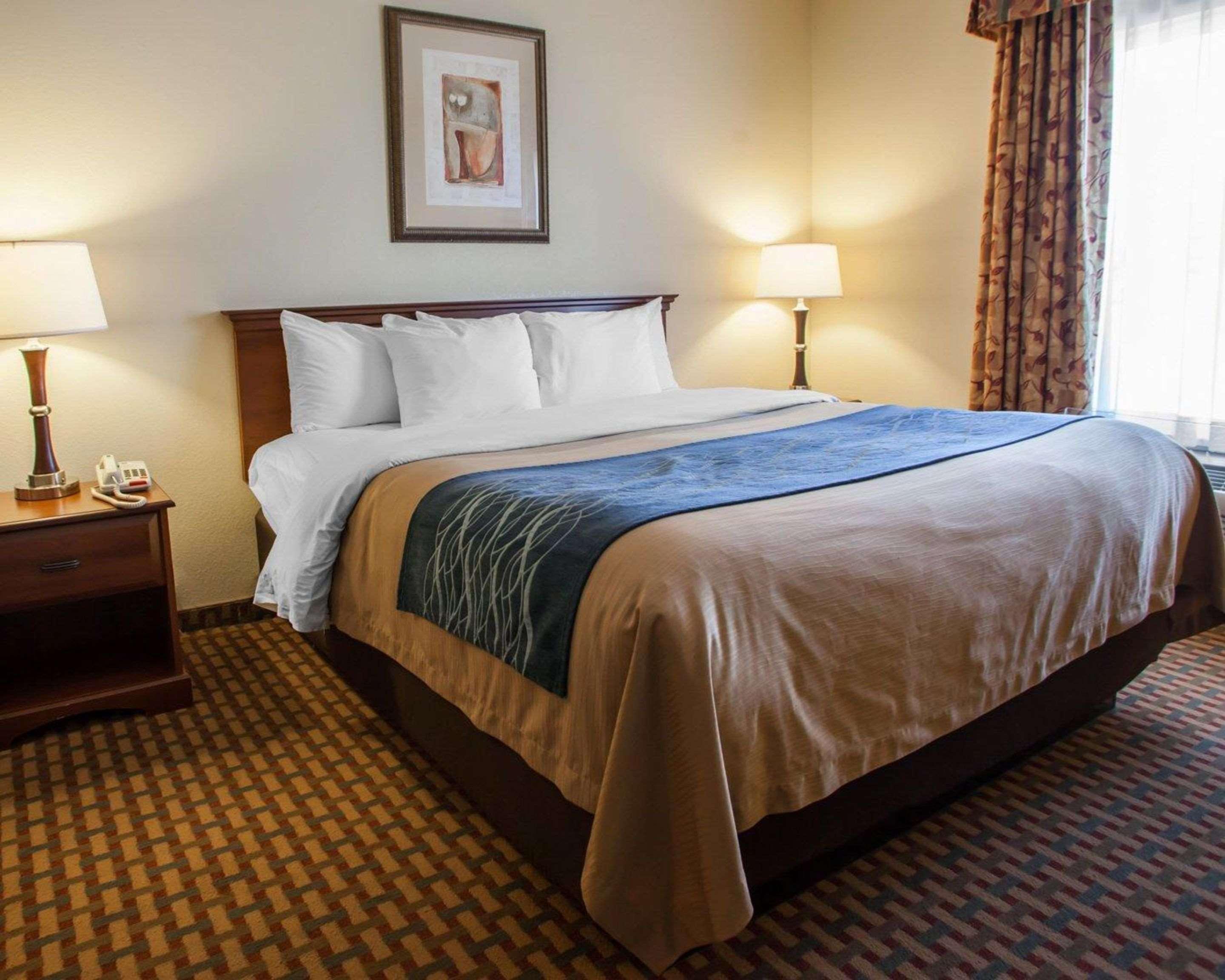 Comfort Inn & Suites Harrisonville Экстерьер фото