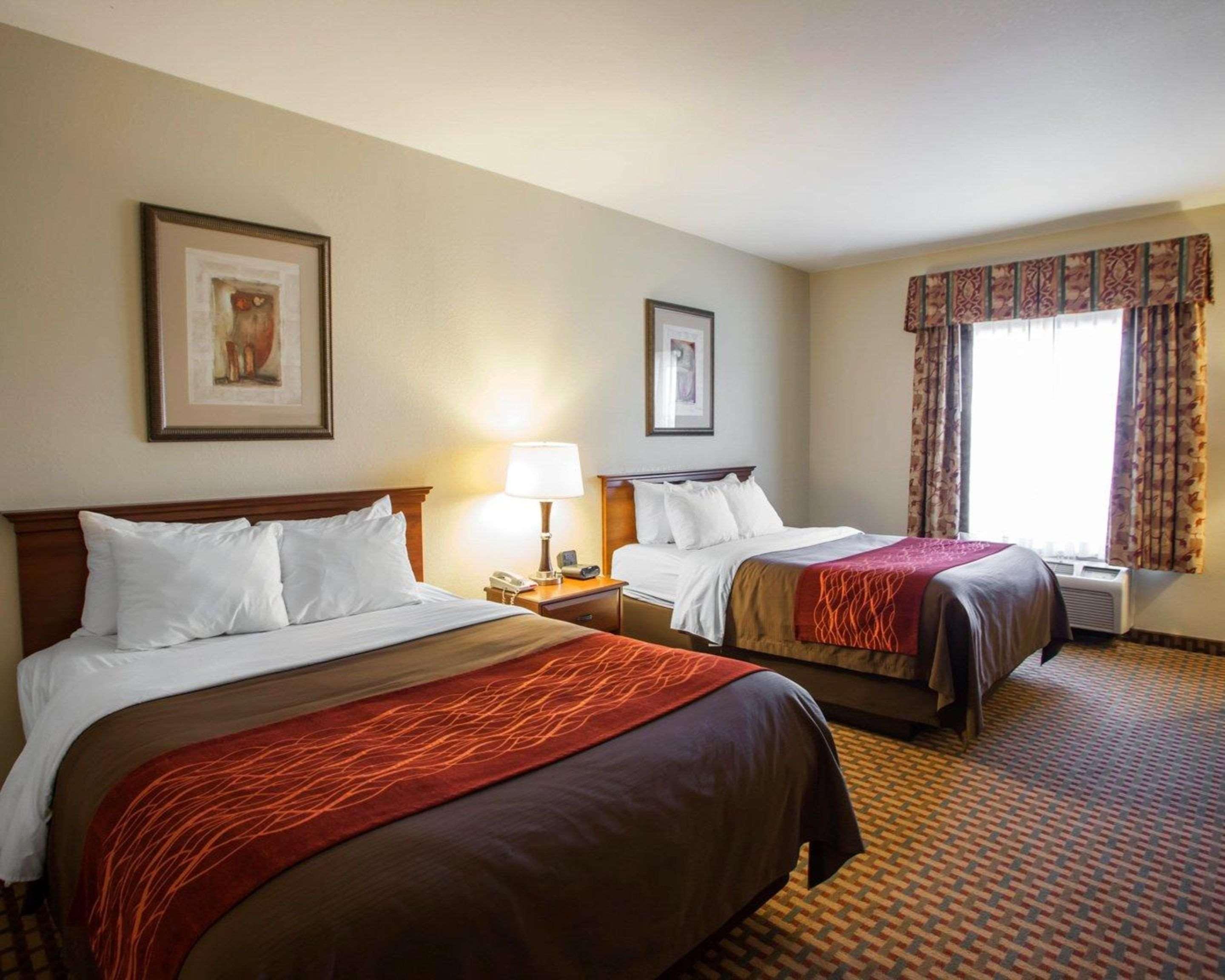 Comfort Inn & Suites Harrisonville Экстерьер фото