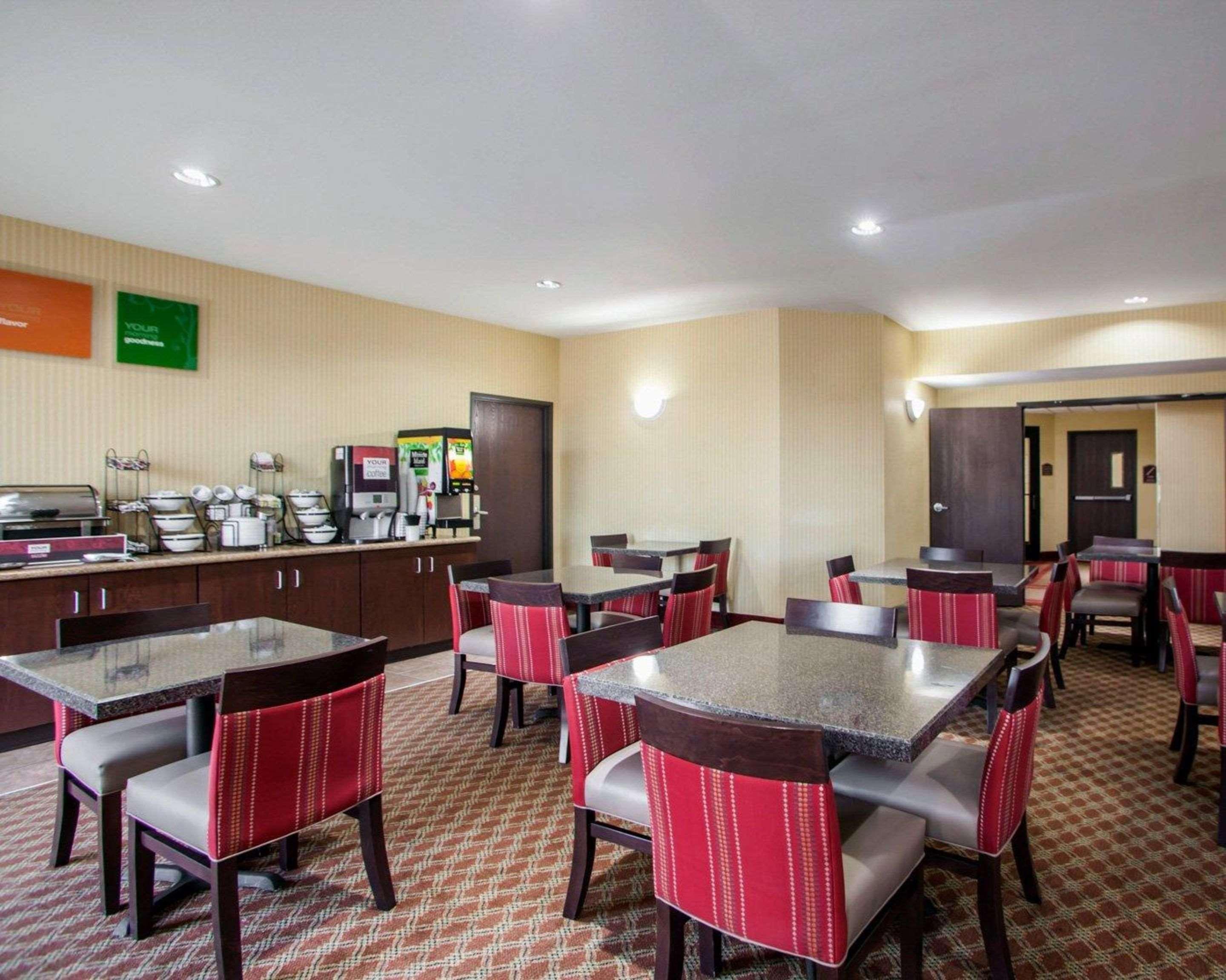 Comfort Inn & Suites Harrisonville Экстерьер фото