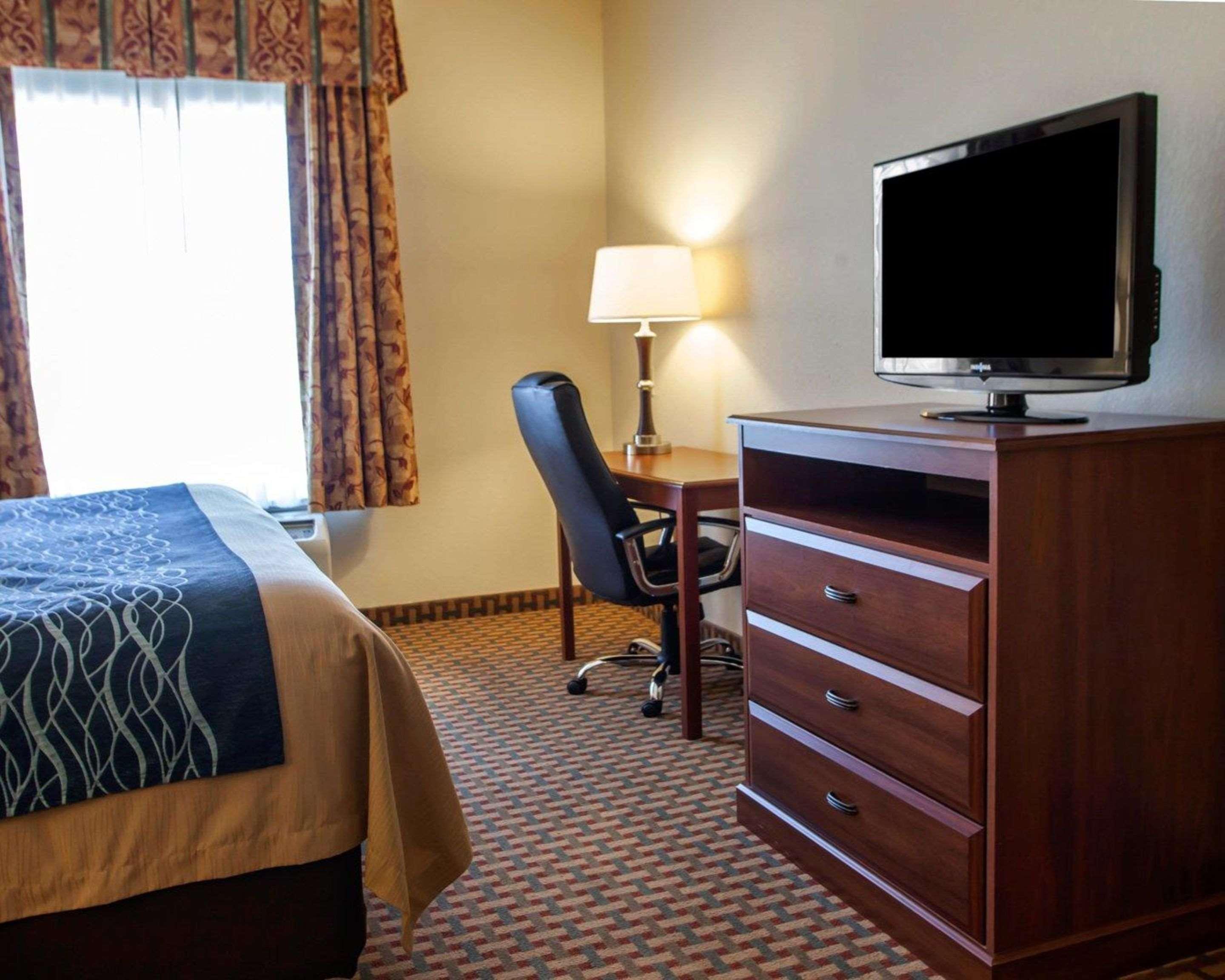 Comfort Inn & Suites Harrisonville Экстерьер фото