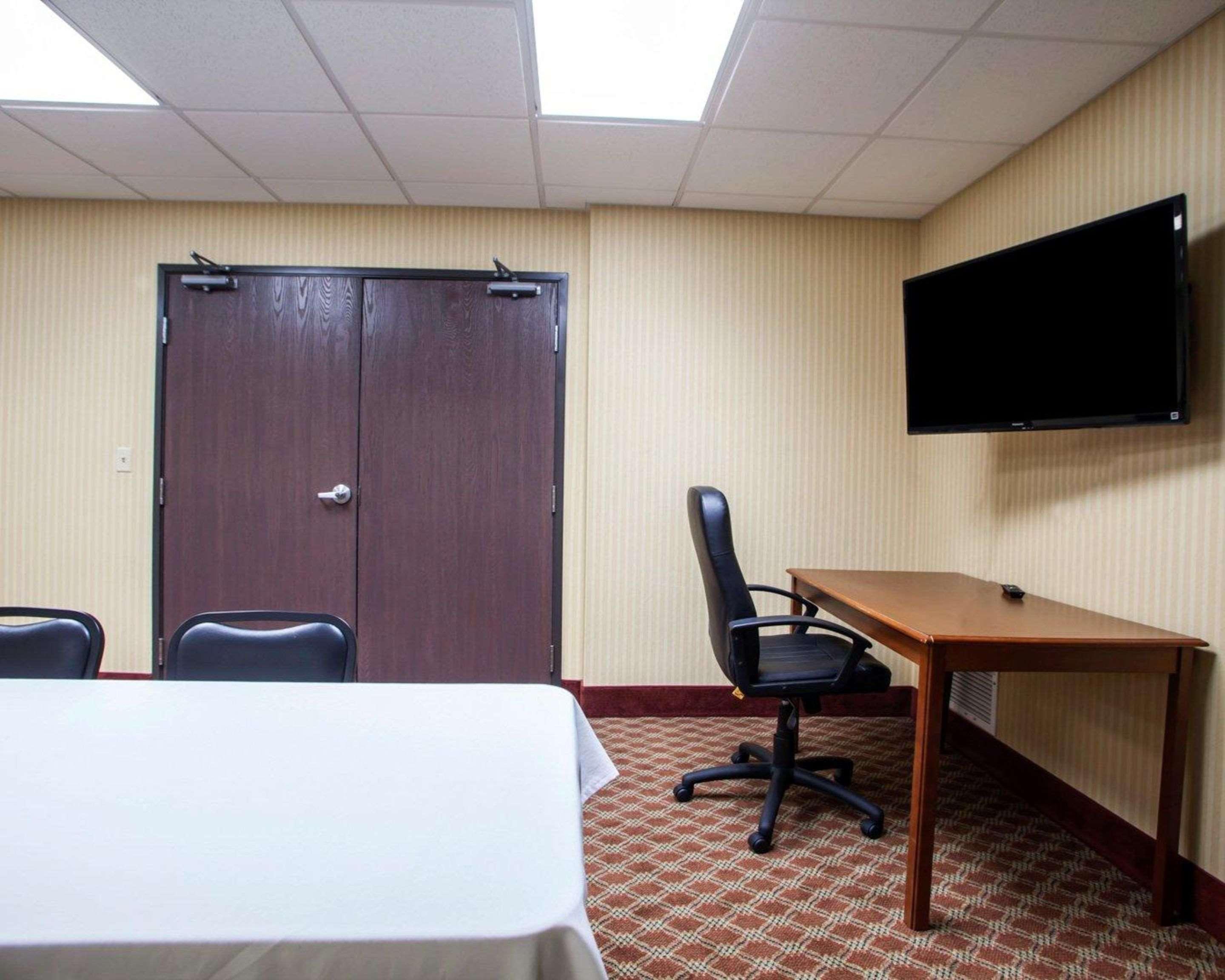 Comfort Inn & Suites Harrisonville Экстерьер фото