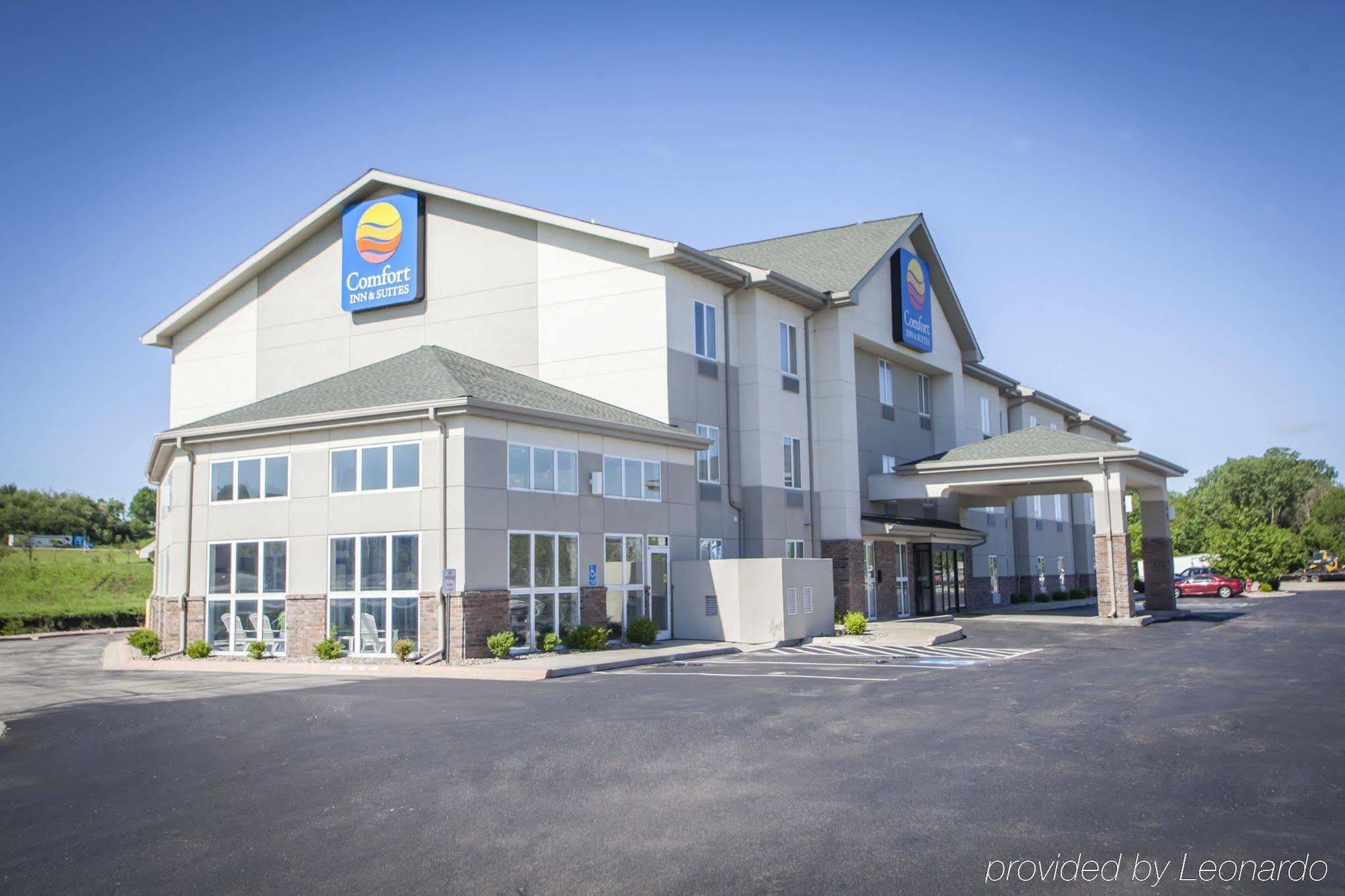 Comfort Inn & Suites Harrisonville Экстерьер фото