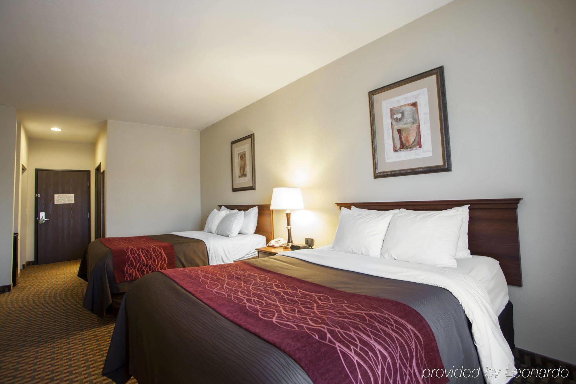 Comfort Inn & Suites Harrisonville Экстерьер фото